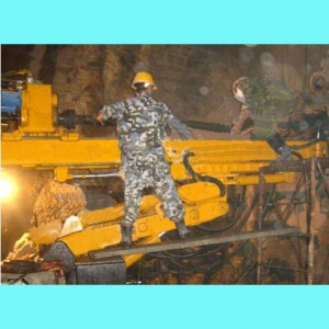 full hydraulic crawler type anchoring drill rig